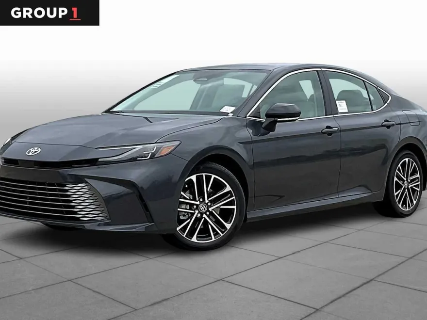 2026 Toyota Camry XSE photo 1