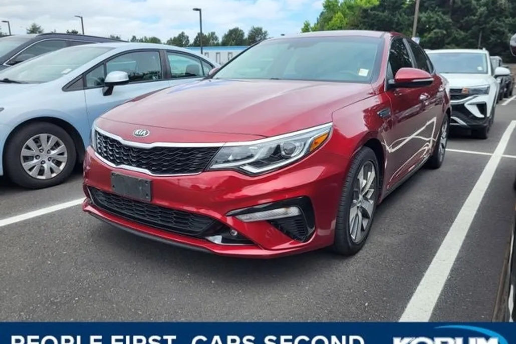 2020 Kia Optima S photo 1