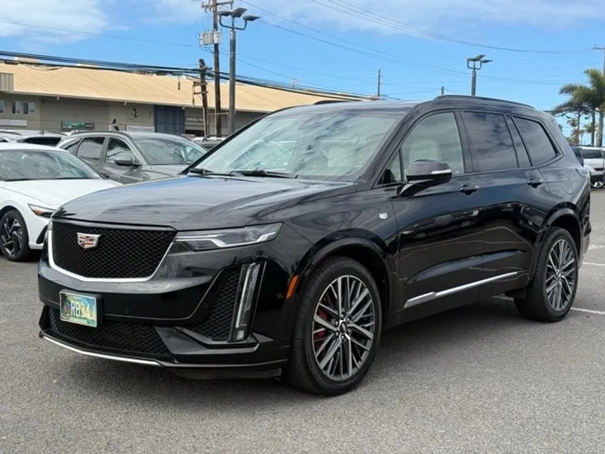 2023 Cadillac XT6 Sport photo 1