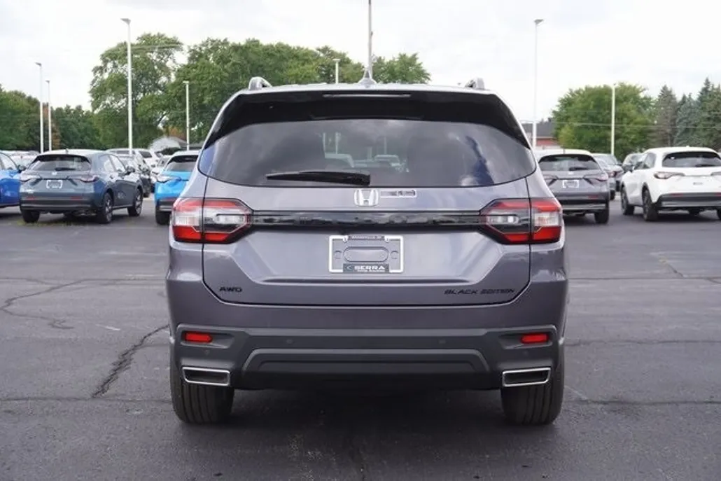 2025 Honda Pilot Black Edition photo 1