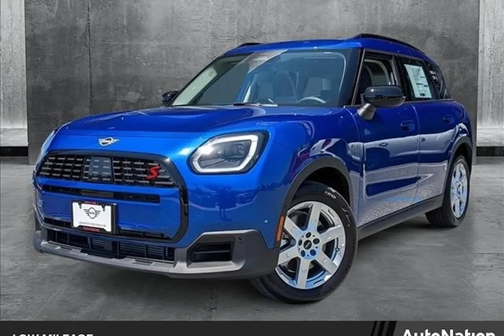 2025 Mini Countryman S photo 1