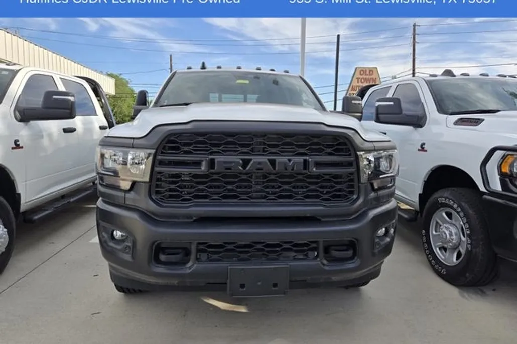2023 Ram 3500 Tradesman photo 1