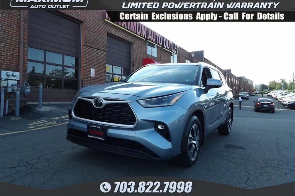 2021 Toyota Highlander XLE photo 1