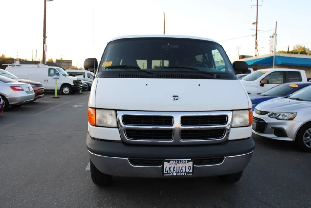 2000 Dodge Ram Van 3500 photo 1