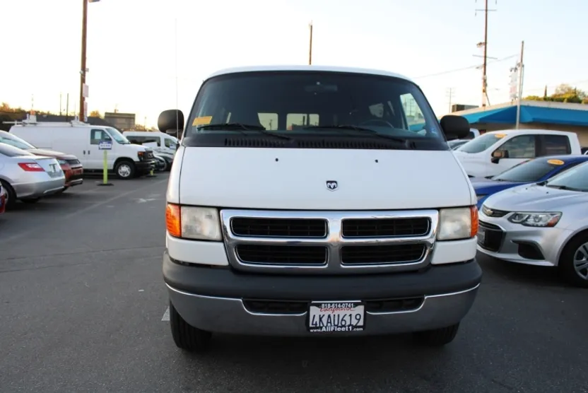 2000 Dodge Ram Van 3500 photo 1