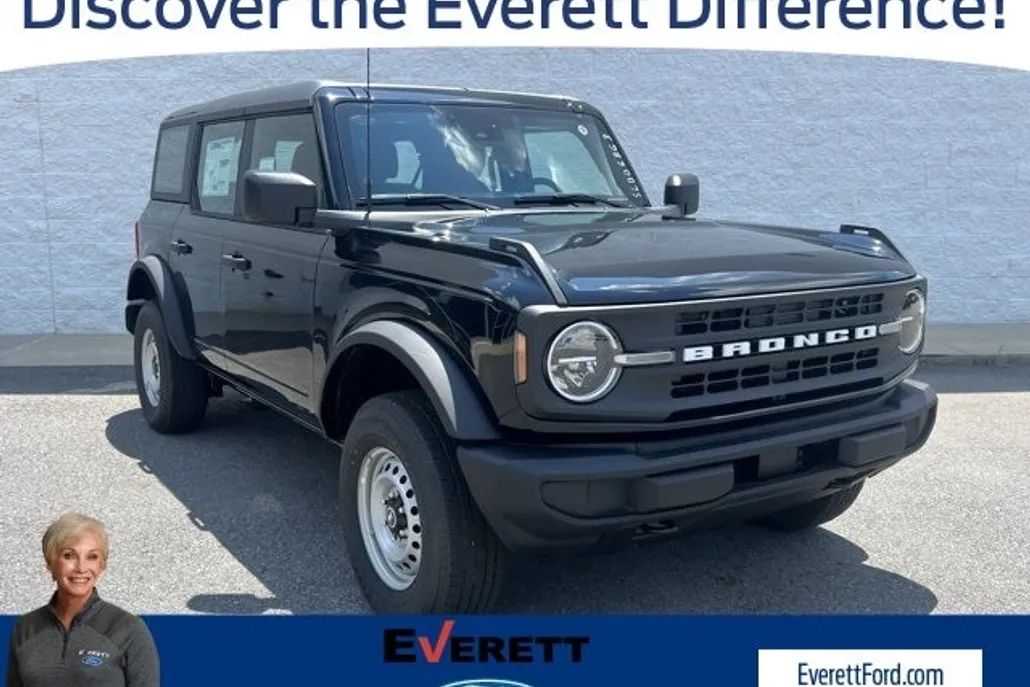 2025 Ford Bronco Base photo 1