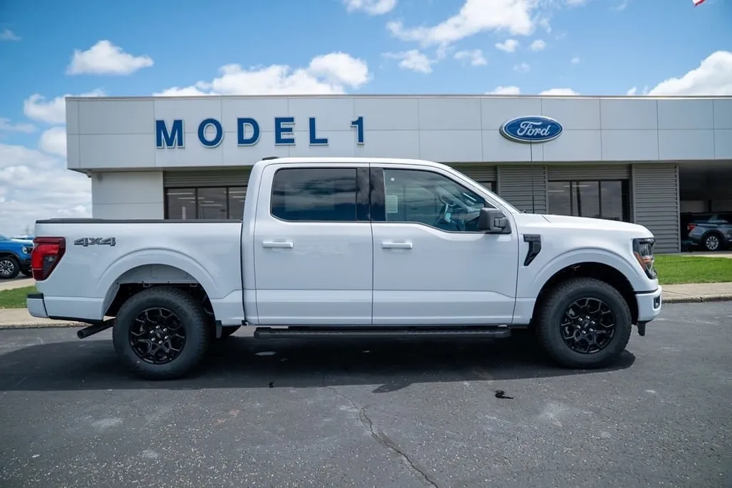 2025 Ford F-150 XLT photo 1