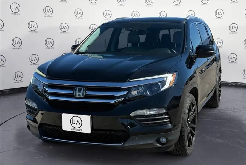2016 Honda Pilot Elite photo 1