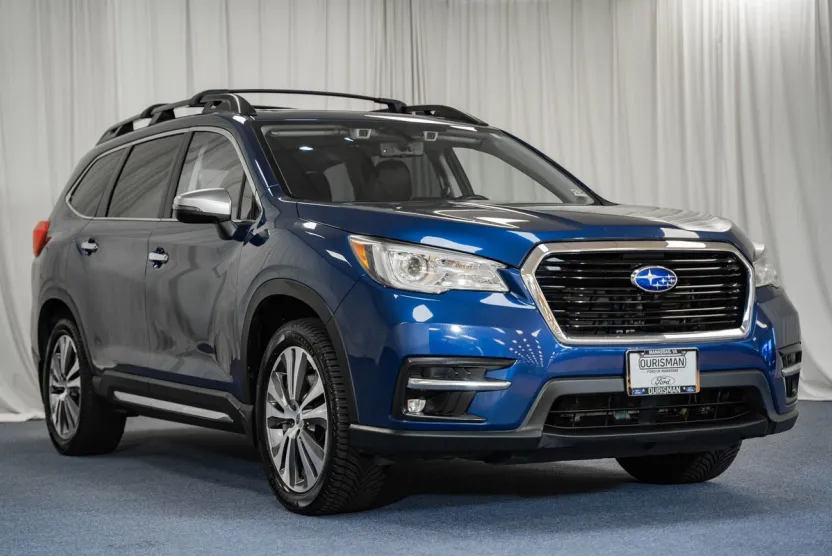 2019 Subaru Ascent Touring photo 1