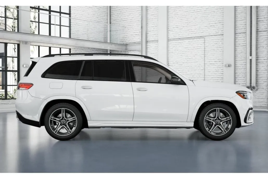 2026 Mercedes Benz GLS 450 4MATIC photo 1
