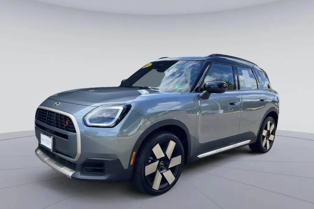 2025 Mini Countryman S ALL4 photo 1