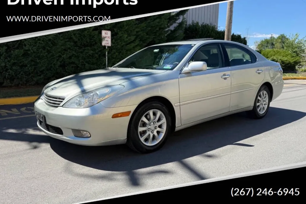 2004 Lexus ES 330 Base photo 1