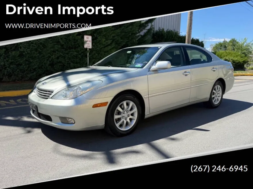 2004 Lexus ES 330 Base photo 1