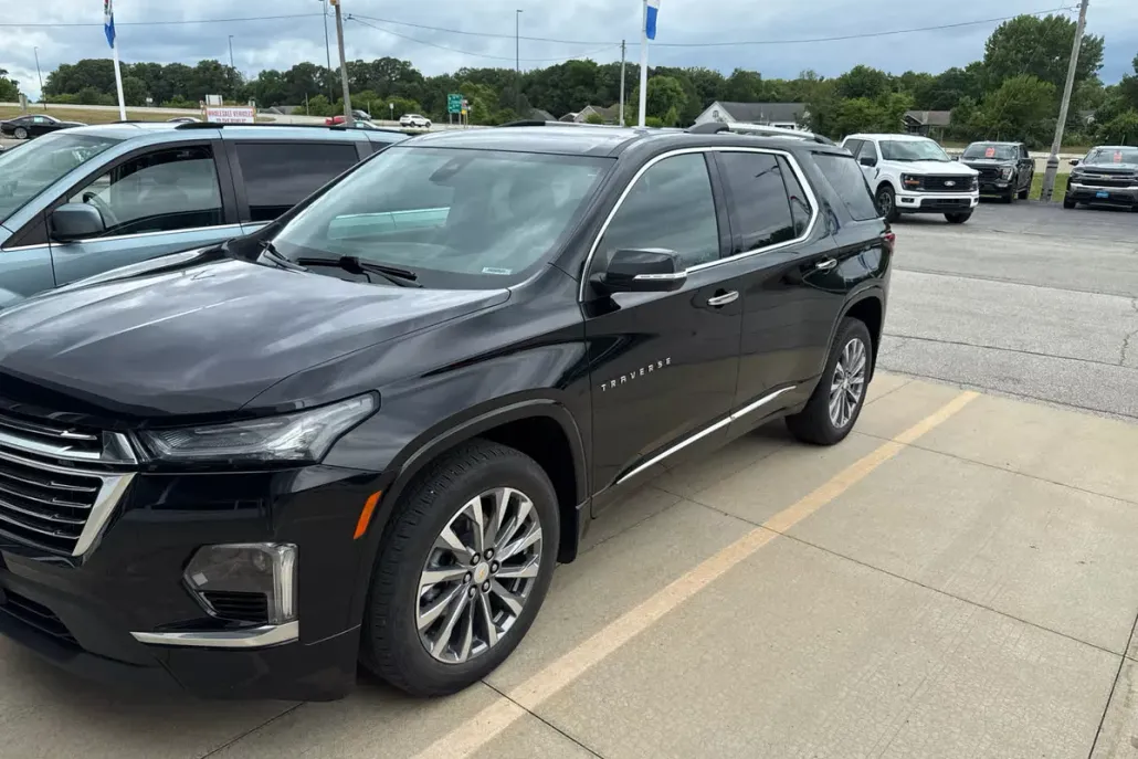 2022 Chevrolet Traverse Premier photo 1