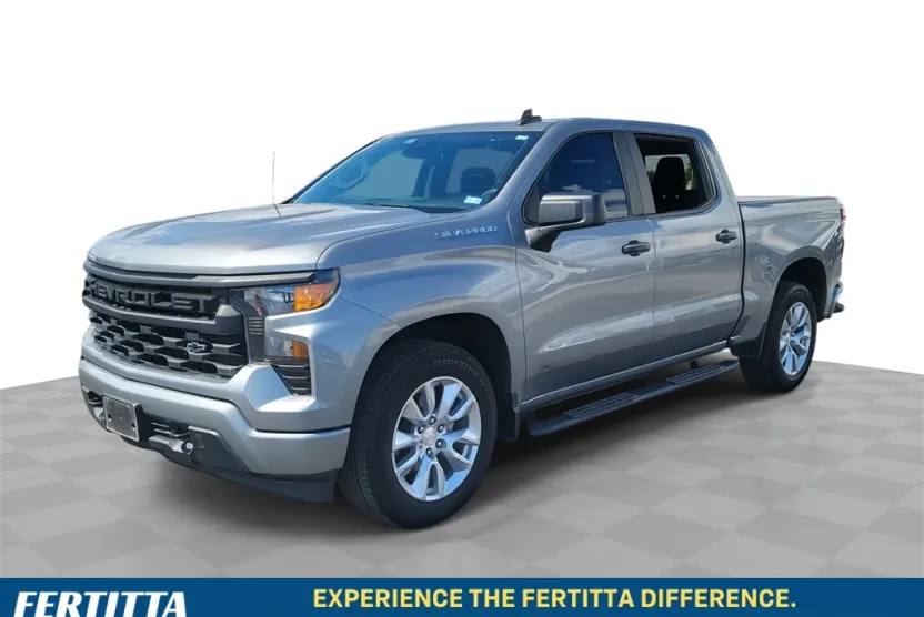 2023 Chevrolet Silverado 1500 Custom photo 1