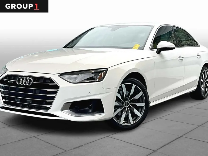 2022 Audi A4 Quattro Premium photo 1