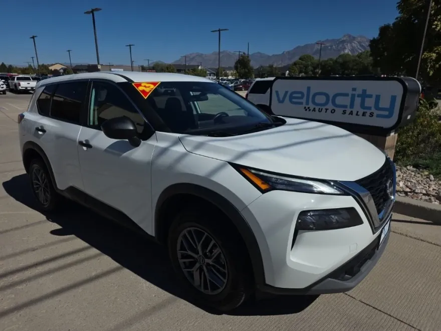 2023 Nissan Rogue S photo 1