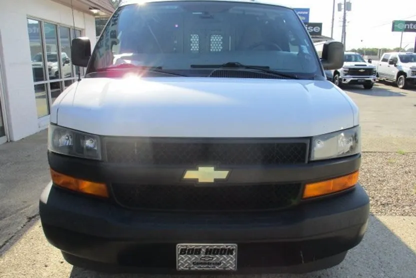 2020 Chevrolet Express 2500 Van Cargo photo 1