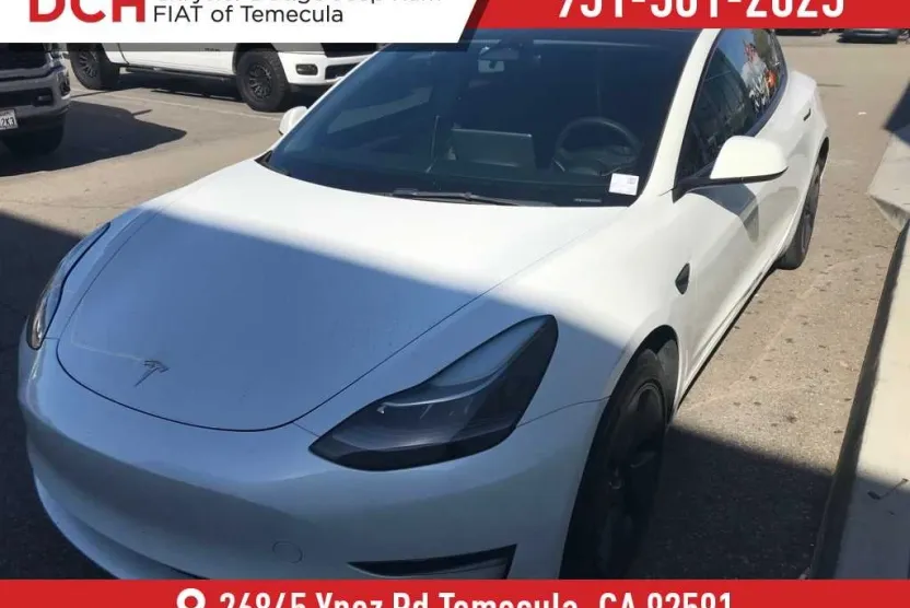 2023 Tesla Model 3 photo 1