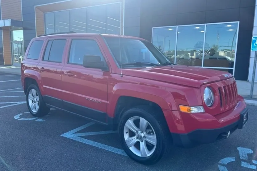 2015 Jeep Patriot Latitude photo 1