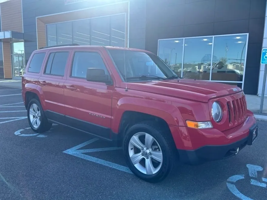 2015 Jeep Patriot Latitude photo 1