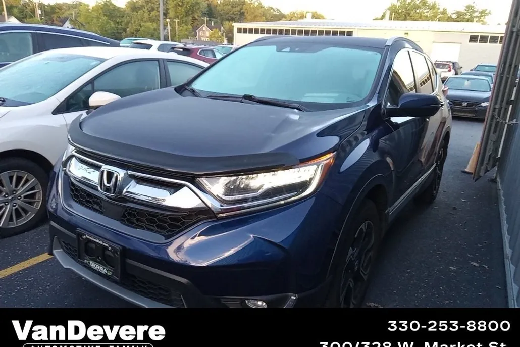 2018 Honda CR-V Touring photo 1