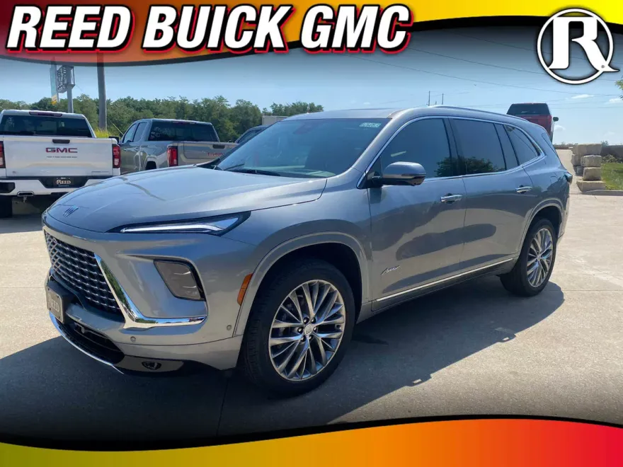 2026 Buick Enclave Avenir photo 1