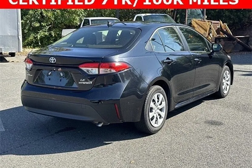 2024 Toyota Corolla Hybrid LE photo 1