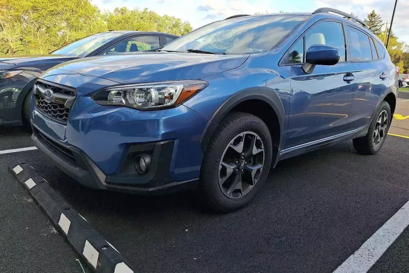 2019 Subaru Crosstrek 2.0i Premium photo 1