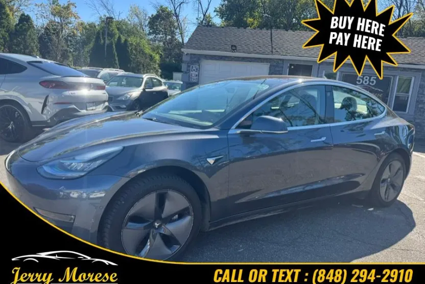 2018 Tesla Model 3 Long Range photo 1