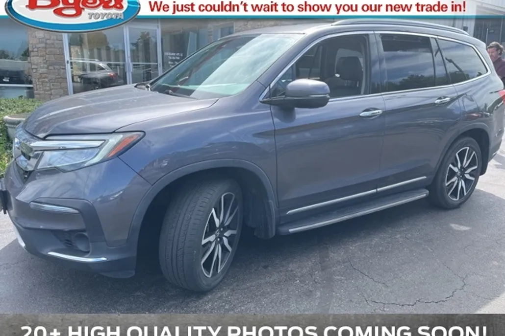 2019 Honda Pilot Touring photo 1