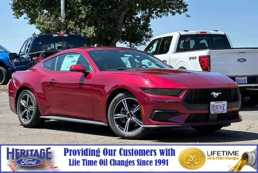 2025 Ford Mustang EcoBoost Premium photo 1