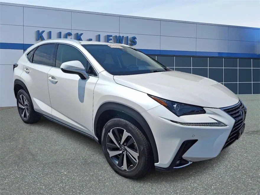2021 Lexus NX 300 photo 1