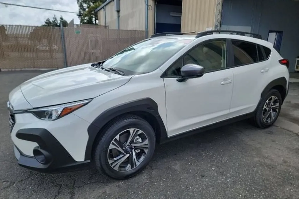 2024 Subaru Crosstrek Premium photo 1