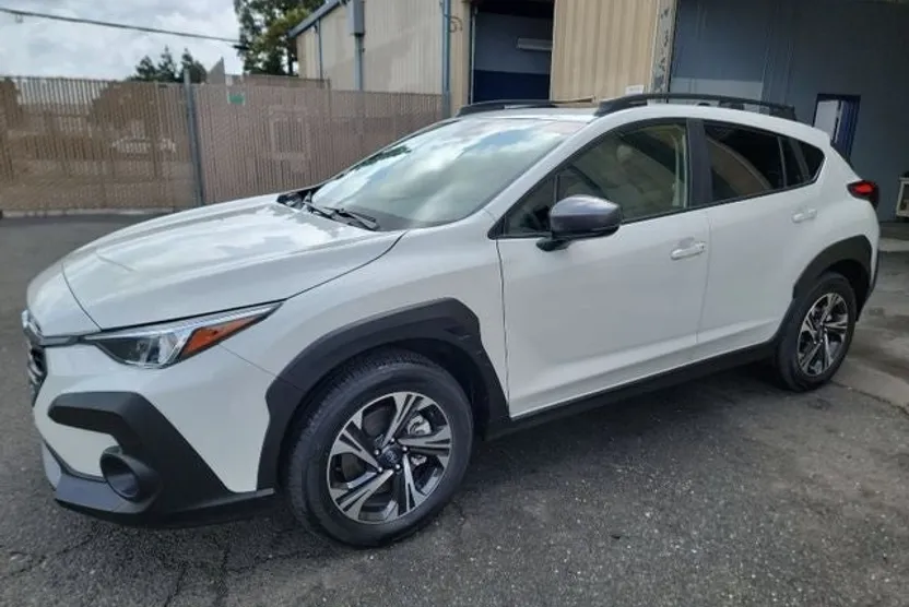 2024 Subaru Crosstrek Premium photo 1