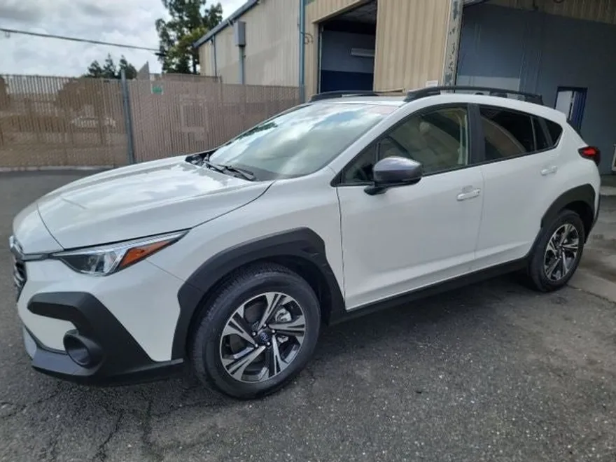 2024 Subaru Crosstrek Premium photo 1