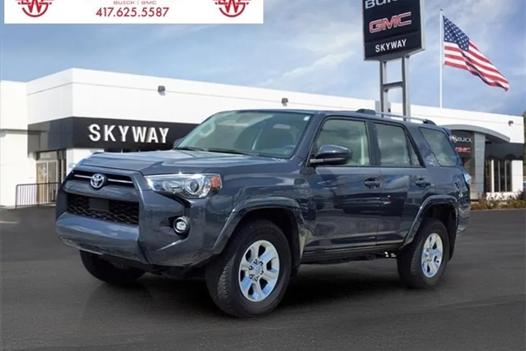 2024 Toyota 4Runner SR5 photo 1