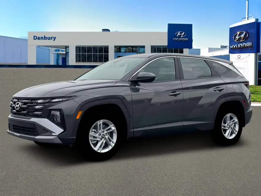 2026 Hyundai Tucson SE photo 1