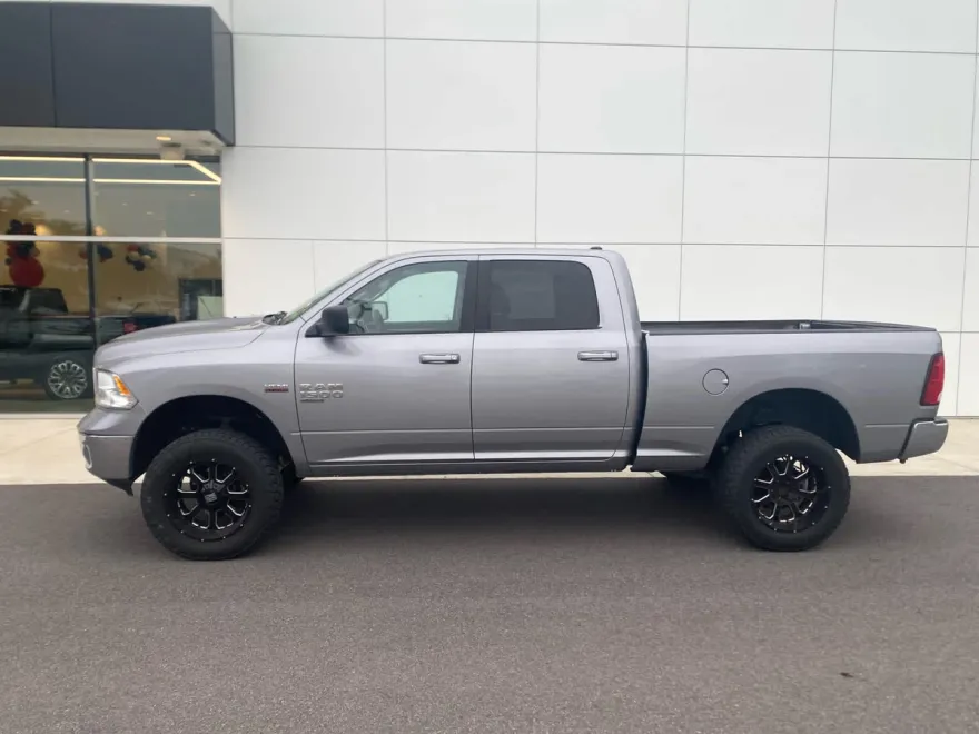2019 Ram 1500 Classic SLT photo 1
