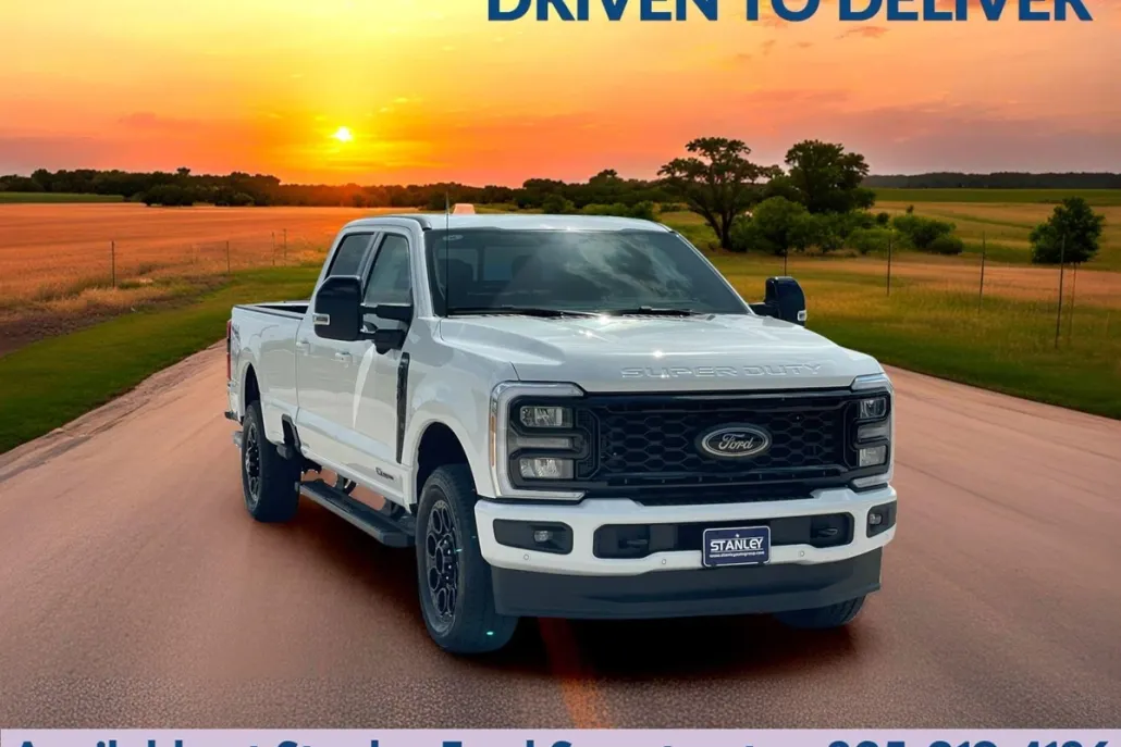 2025 Ford F-350 Lariat photo 1