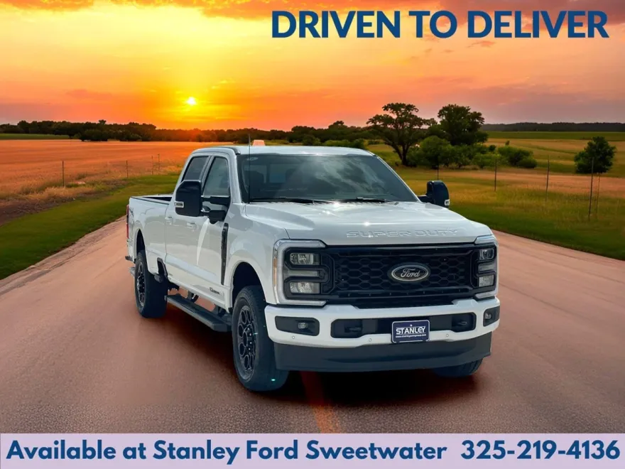 2025 Ford F-350 Lariat photo 1