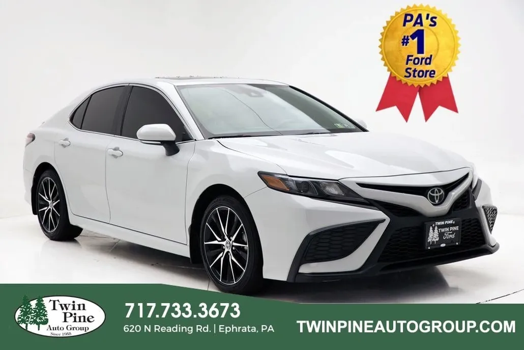 2024 Toyota Camry SE photo 1