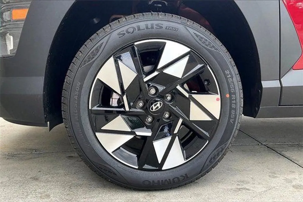 2025 Hyundai Kona SEL photo 1