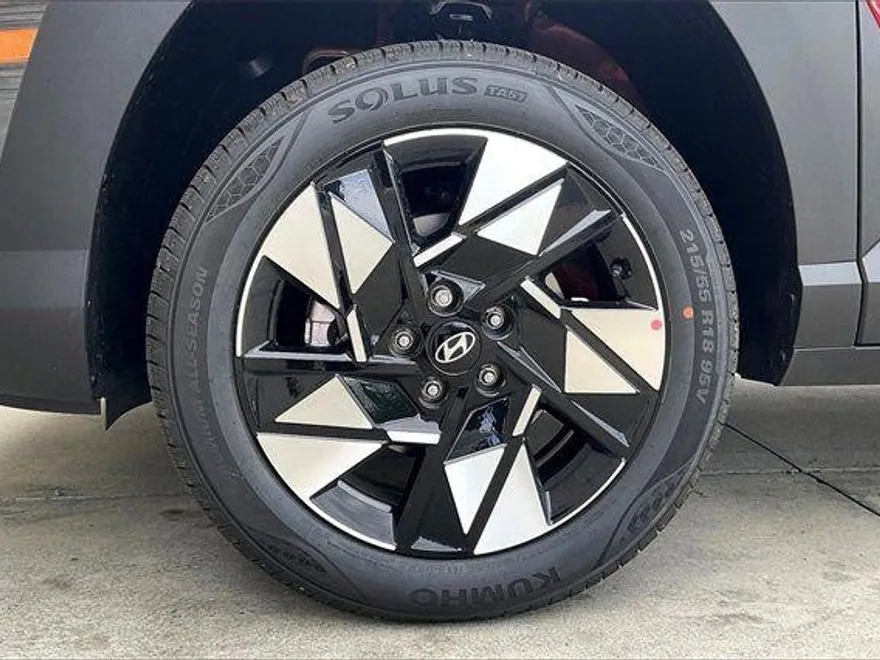 2025 Hyundai Kona SEL photo 1