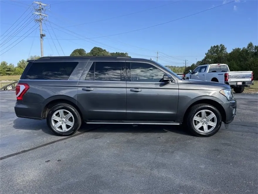 2019 Ford Expedition MAX XLT photo 1