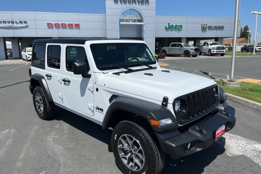 2025 Jeep Wrangler Sport S photo 1