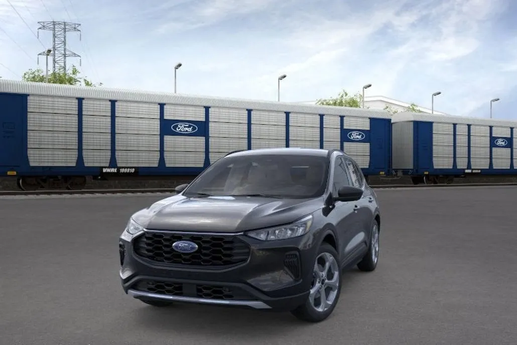 2025 Ford Escape ST-Line photo 1