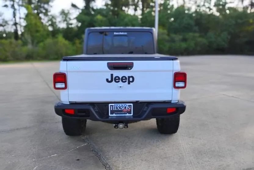 2023 Jeep Gladiator Willys photo 1