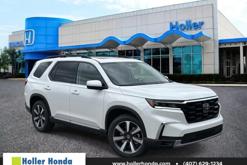 2025 Honda Pilot Touring photo 1