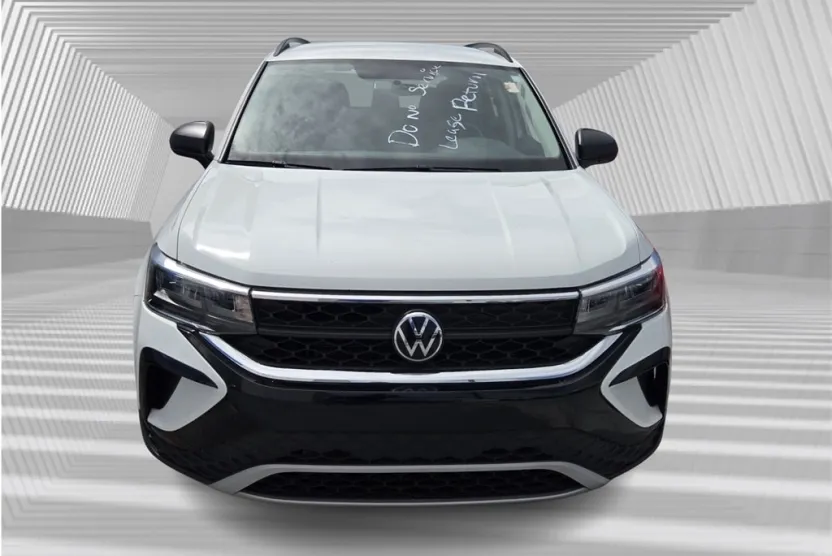 2022 Volkswagen Taos S photo 1